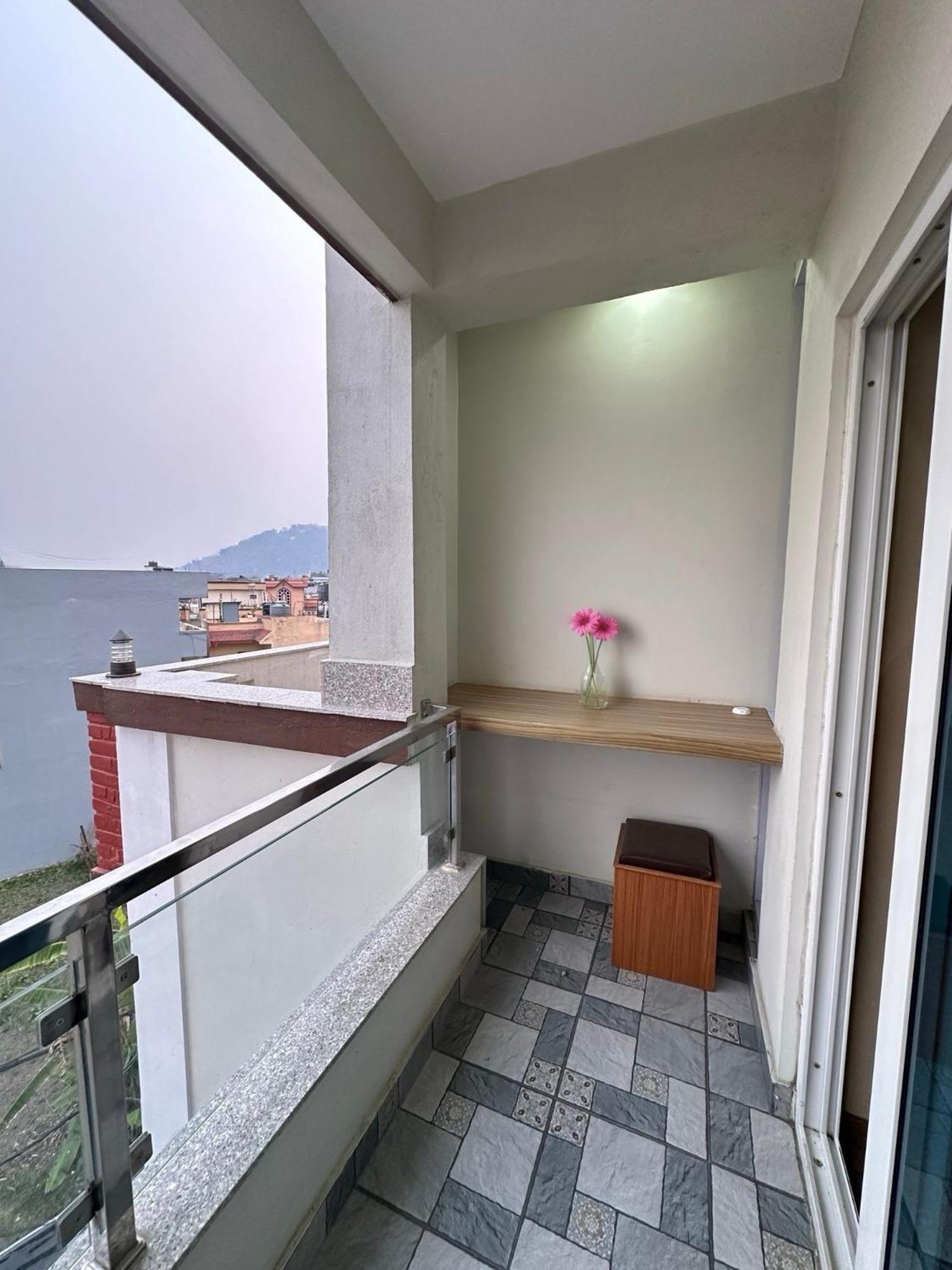 House Of Forrest, Service Apartments 加德满都 外观 照片